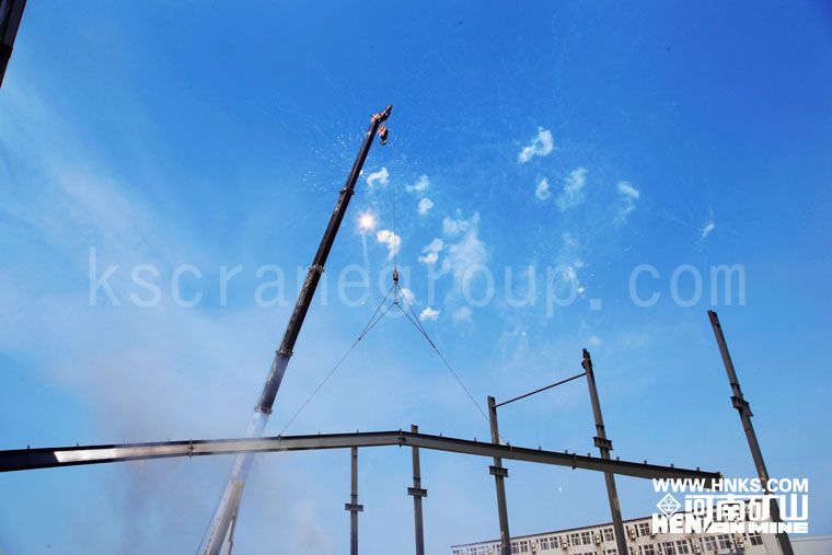 La construction d'un atelier de fabrication de lignes à double poutre de type européen bat son plein 1