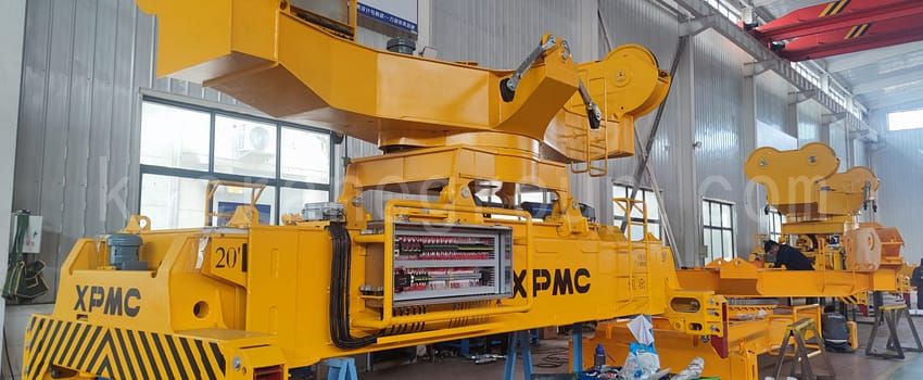 45 Ton Container Gantry Cranes Container Spreader σε κλίμακα