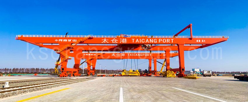 Taicang havneskinnemonteret containerportalkran1